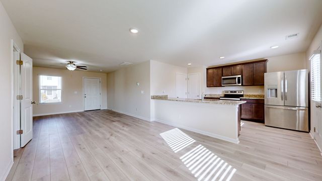 413 Bronson Dr, La Vergne, TN 37086