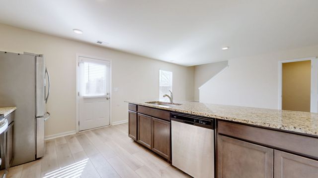 413 Bronson Dr, La Vergne, TN 37086