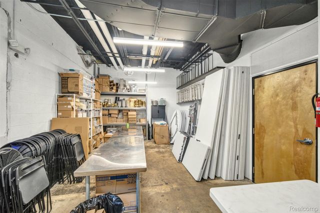 611 W Philadelphia Street, Detroit, MI 48202