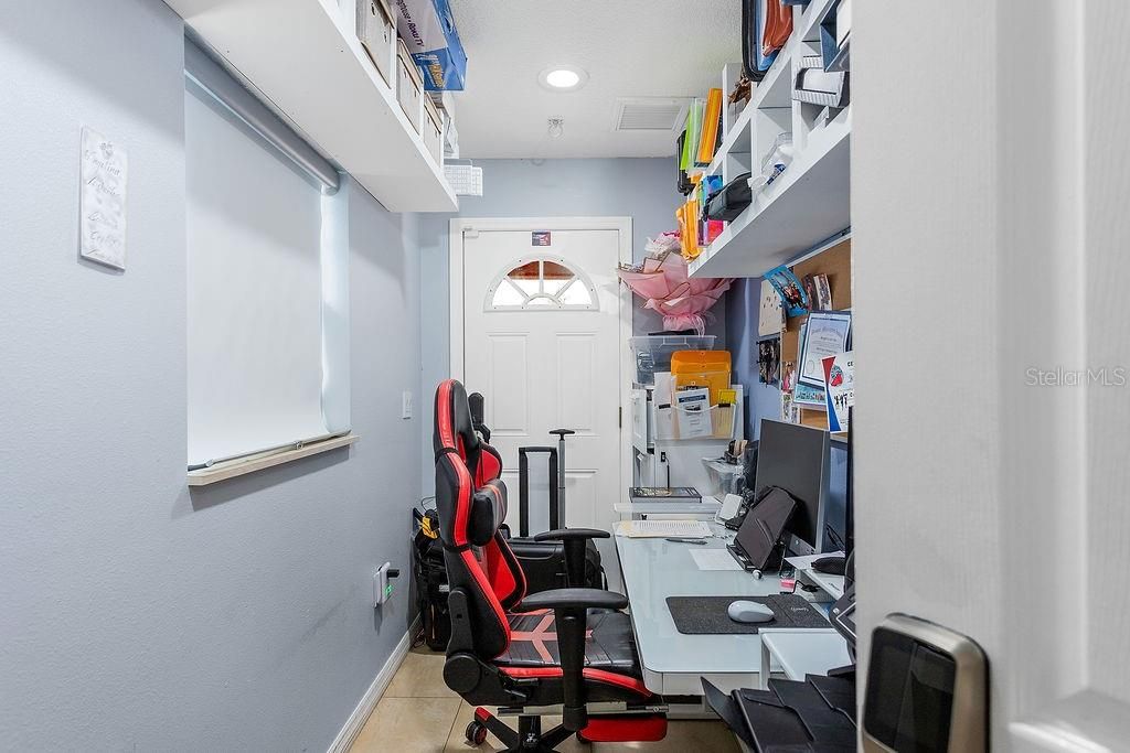 Image 22 of property listing at 4907 CARLYLE ROAD, Tampa, FL 33615