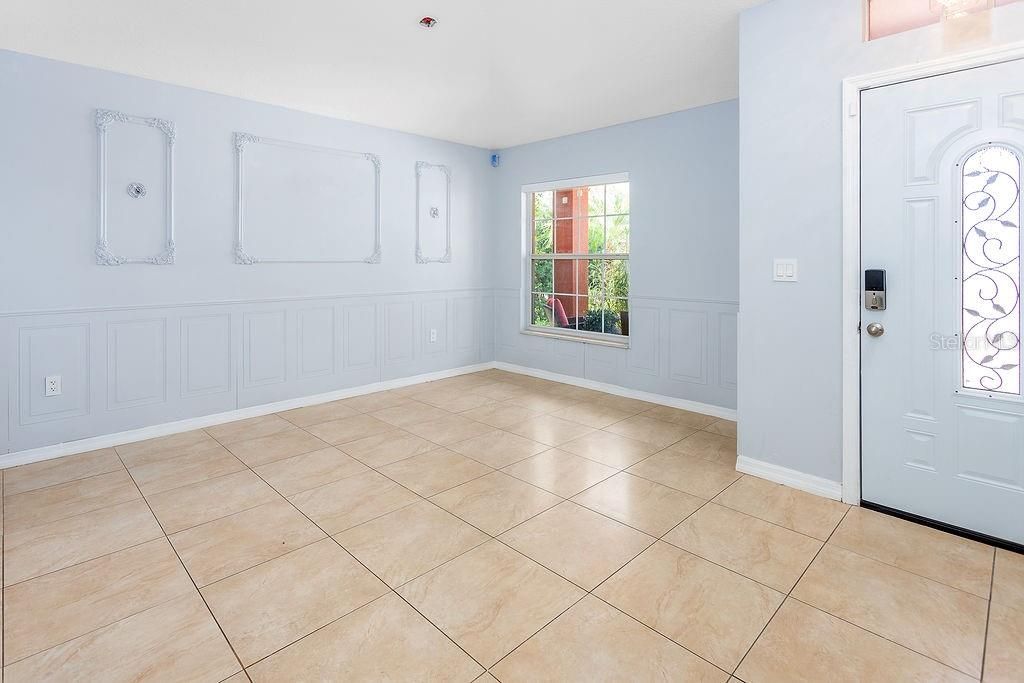 Image 6 of property listing at 4907 CARLYLE ROAD, Tampa, FL 33615