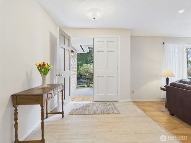 3211 70th Avenue SW, Olympia, WA 98512