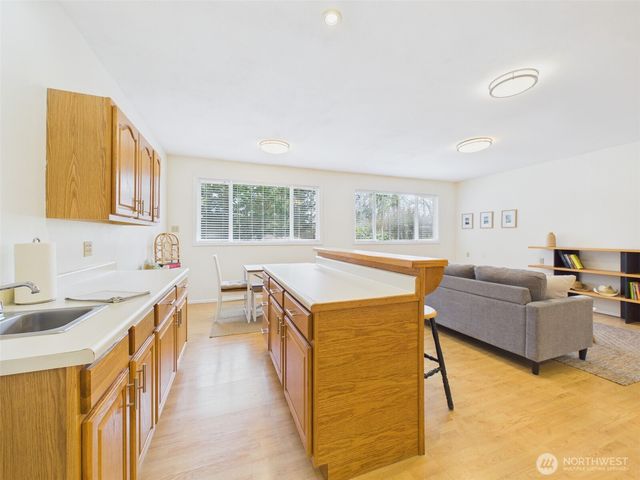 3211 70th Avenue SW, Olympia, WA 98512