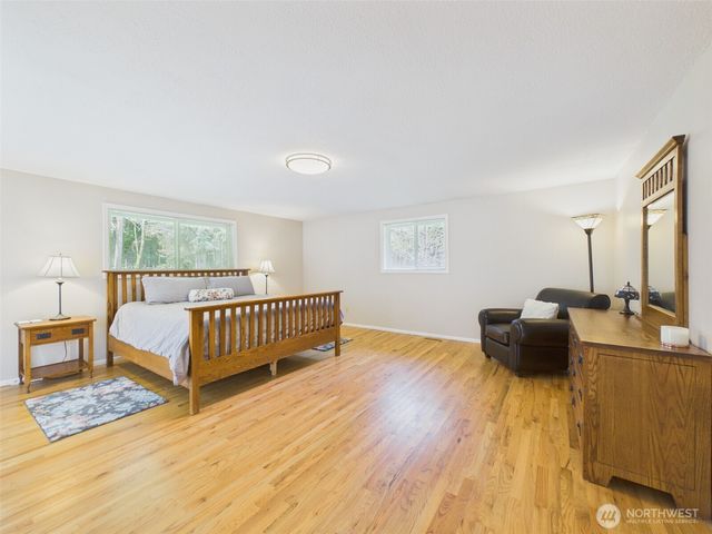 3211 70th Avenue SW, Olympia, WA 98512