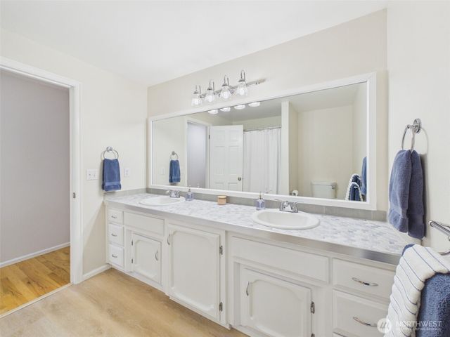 3211 70th Avenue SW, Olympia, WA 98512