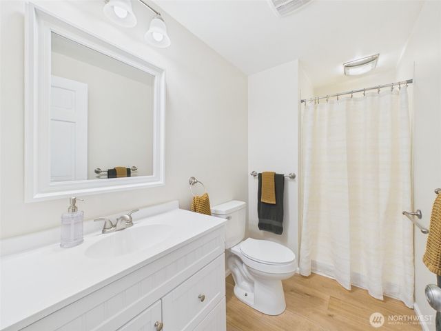 3211 70th Avenue SW, Olympia, WA 98512