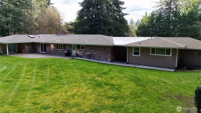 3211 70th Avenue SW, Olympia, WA 98512