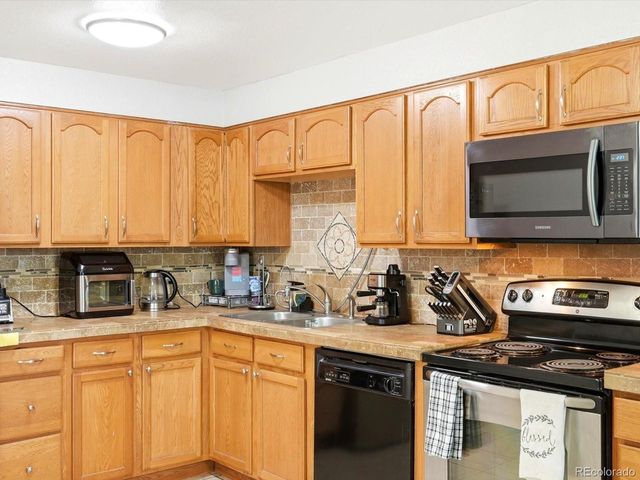 14938 E Florida Ave, Aurora, CO 80012