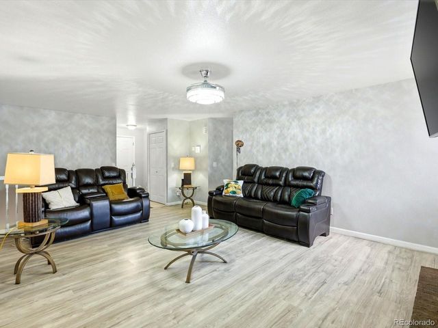 14938 E Florida Ave, Aurora, CO 80012