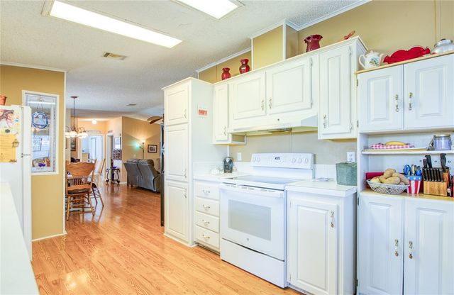 258 PELICAN DRIVE N, Oldsmar, FL 34677