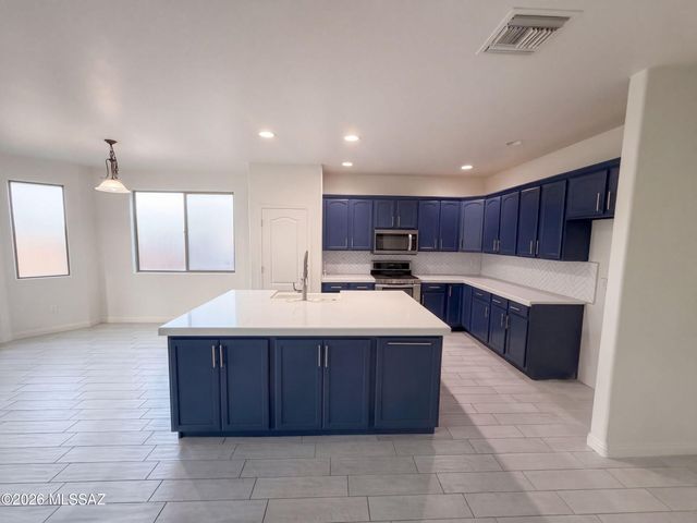 12512 E Rust Canyon Place, Vail, AZ 85641