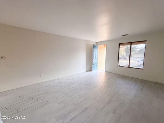 12512 E Rust Canyon Place, Vail, AZ 85641