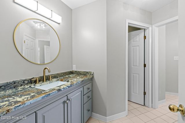 305 Harvest Drive, Jacksonville, NC 28540