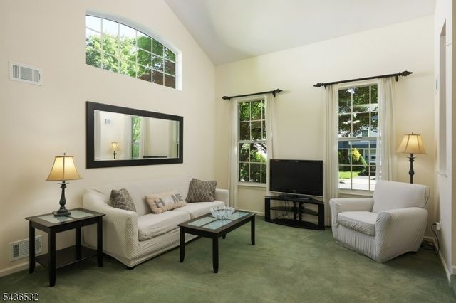 48 Huntington Rd, Bernards Twp., NJ 07920