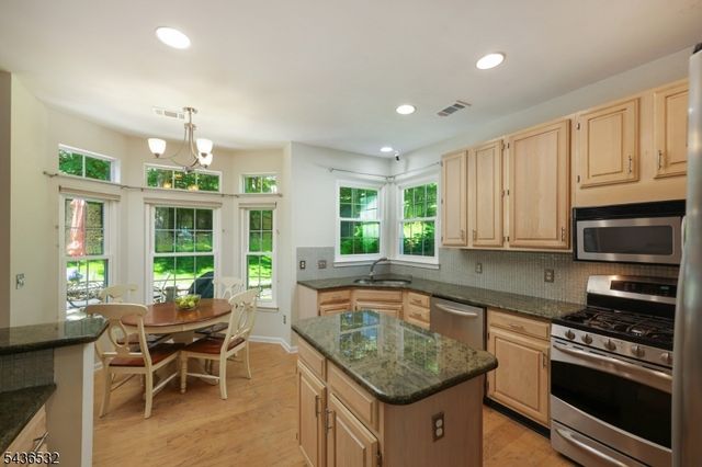 48 Huntington Rd, Bernards Twp., NJ 07920