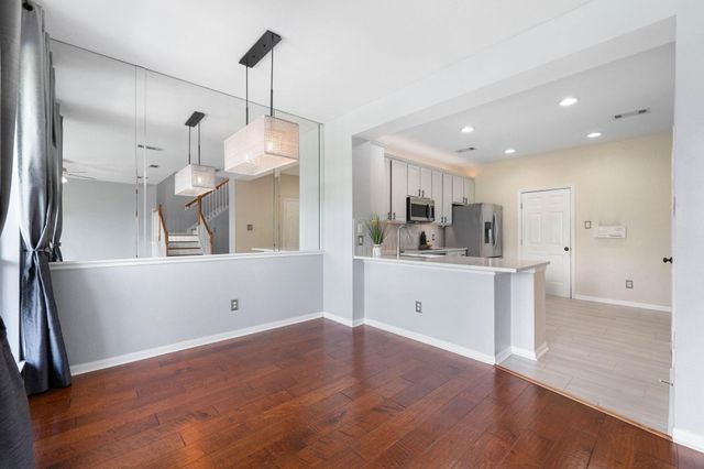8026 Loyel Pointe Drive, Houston, TX 77064