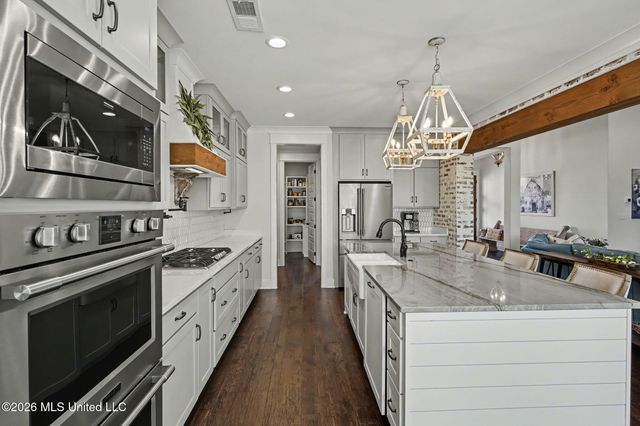 6983 Farm Cove, Olive Branch, MS 38654