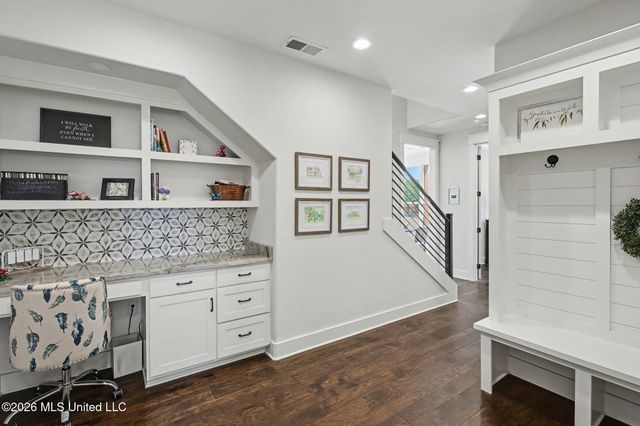 6983 Farm Cove, Olive Branch, MS 38654