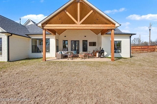 6983 Farm Cove, Olive Branch, MS 38654