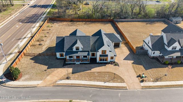 6983 Farm Cove, Olive Branch, MS 38654