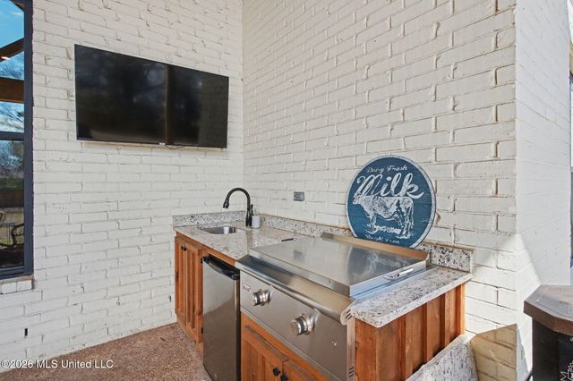 6983 Farm Cove, Olive Branch, MS 38654