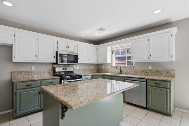 9908 N 114th East Avenue, Owasso, OK 74055