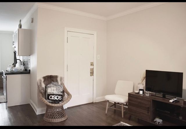 3819 N Greenview Avenue 1N, Chicago, IL 60613