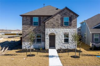 103 W Thurman Holt RD, Hutto, TX 78634