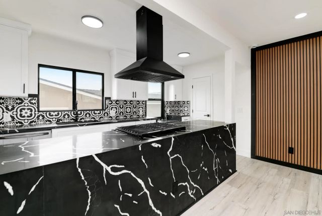 244 26Th St, San Diego, CA 92102