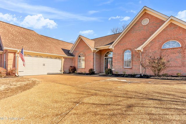 3750 Lake Village Cove, Olive Branch, MS 38654