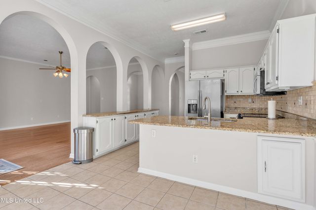 3750 Lake Village Cove, Olive Branch, MS 38654