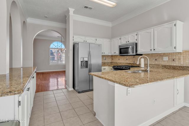 3750 Lake Village Cove, Olive Branch, MS 38654