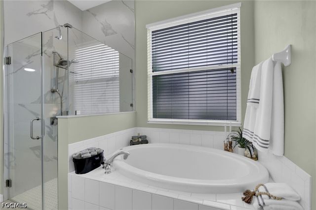 12419 Jewel Stone LN, Fort Myers, FL 33913