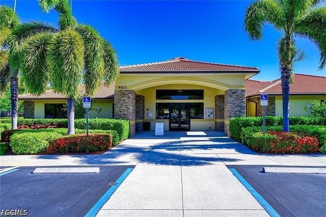 12419 Jewel Stone LN, Fort Myers, FL 33913