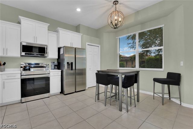 12419 Jewel Stone LN, Fort Myers, FL 33913