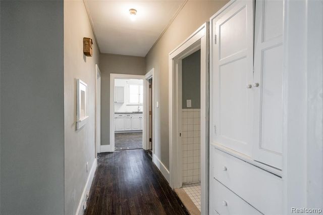 16871 Baylis Street, Detroit, MI 48221