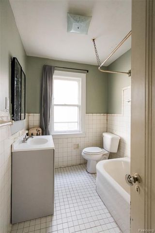 16871 Baylis Street, Detroit, MI 48221