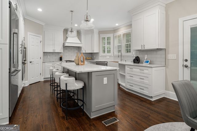 715 Fawn Ridge Court, Roswell, GA 30075