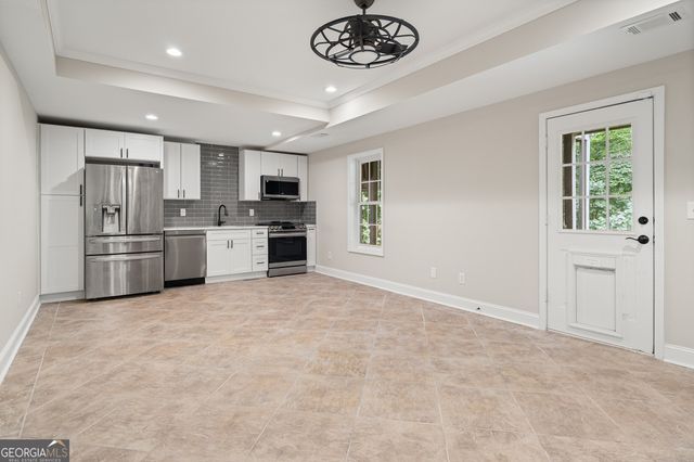 715 Fawn Ridge Court, Roswell, GA 30075
