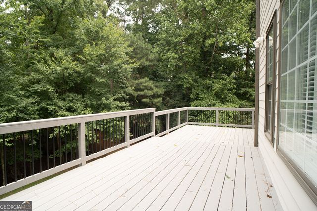 715 Fawn Ridge Court, Roswell, GA 30075