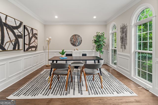 715 Fawn Ridge Court, Roswell, GA 30075