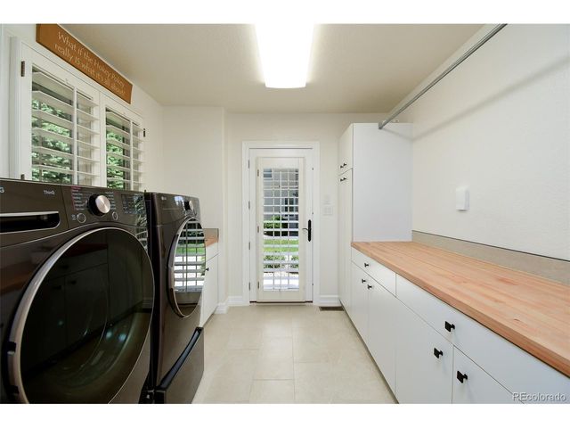 921 Courtland Pl, Highlands Ranch, CO 80126