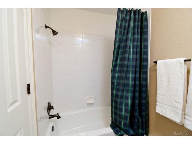 921 Courtland Pl, Highlands Ranch, CO 80126
