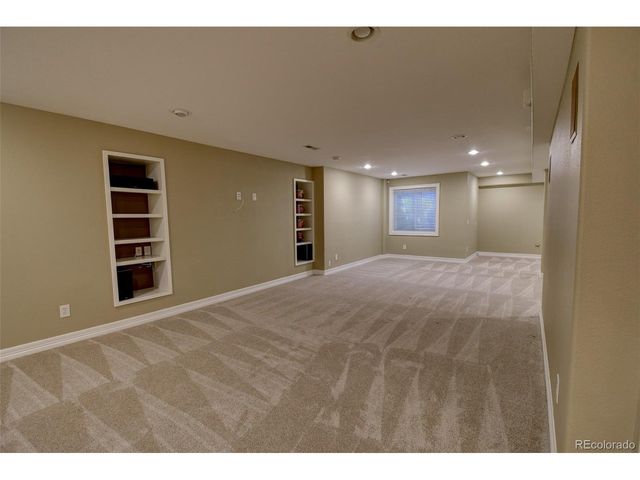 921 Courtland Pl, Highlands Ranch, CO 80126