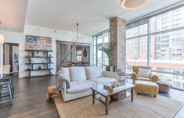 700 12th Ave S Unit 605, Nashville, TN 37203