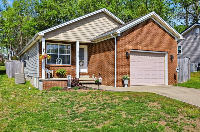 315 Douglas Court, Richmond, KY 40475