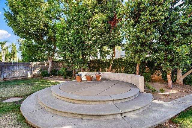 9514 N Larkspur Avenue, Fresno, CA 93720