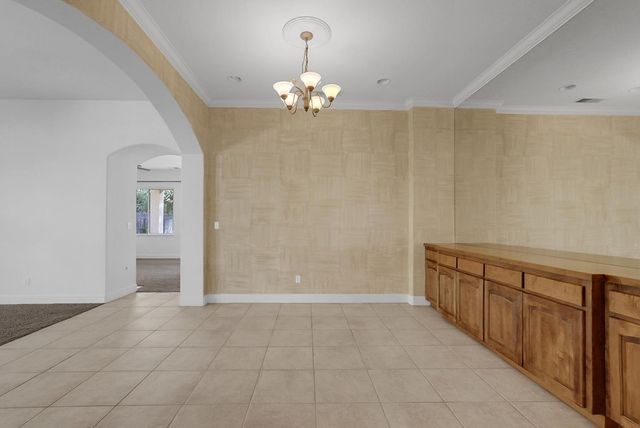 9514 N Larkspur Avenue, Fresno, CA 93720