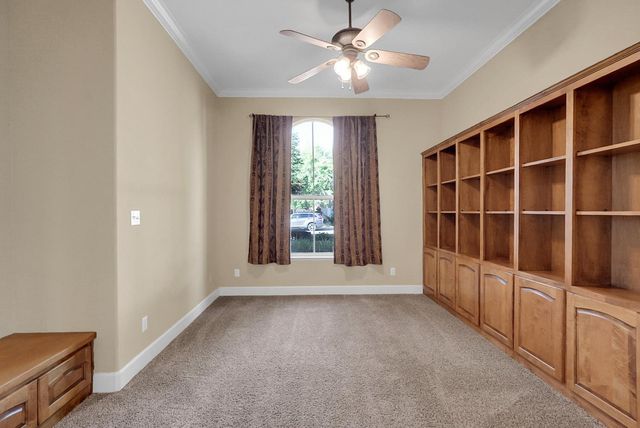9514 N Larkspur Avenue, Fresno, CA 93720