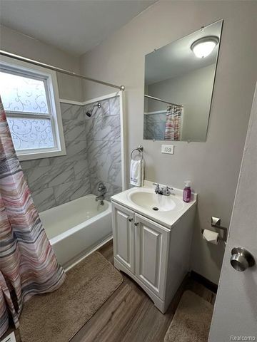 1446 Stephens Avenue, Flint, MI 48507